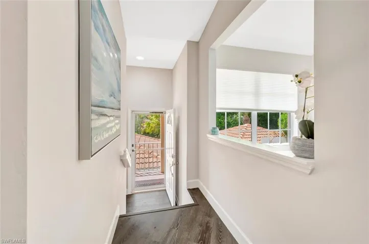 8395  Excalibur  CIR, Naples, FL 34108
