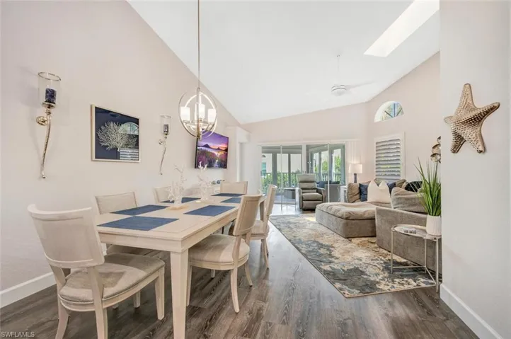 8395  Excalibur  CIR, Naples, FL 34108