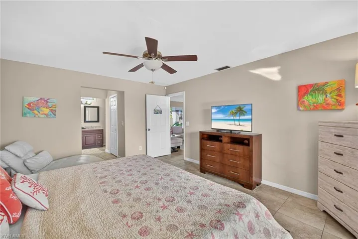 219 SE 1st  PL, Cape Coral, FL 33990