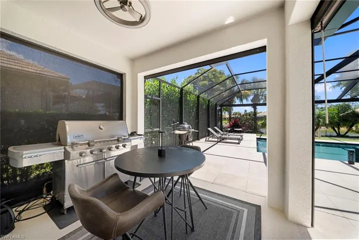 7052 Live Oak Dr, Naples, Florida 34114