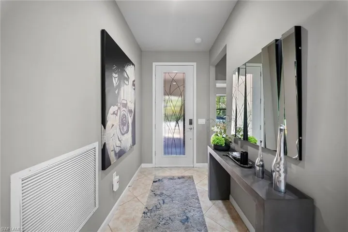 7052 Live Oak Dr, Naples, Florida 34114