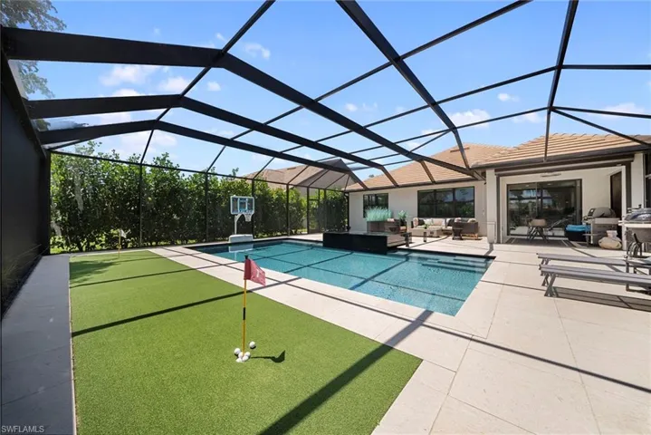 7052 Live Oak Dr, Naples, Florida 34114