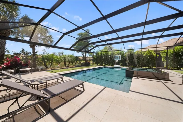 7052 Live Oak Dr, Naples, Florida 34114