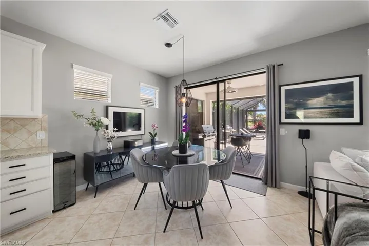 7052 Live Oak Dr, Naples, Florida 34114
