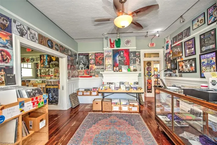 1793  Fowler  ST, Fort Myers, FL 33901