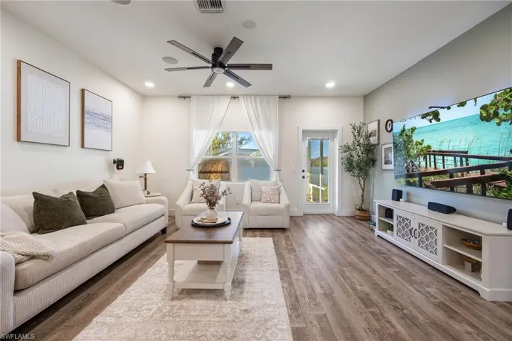 1132 SW 29th  ST, Cape Coral, FL 33914