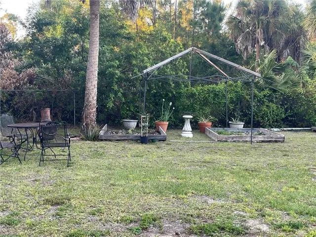 Large secluded fenced backyard