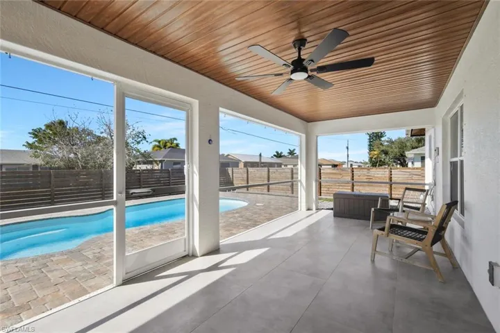 2200 Ne 9th Ave, Cape Coral, Florida 33909