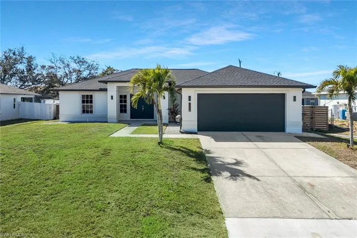 2200 Ne 9th Ave, Cape Coral, Florida 33909