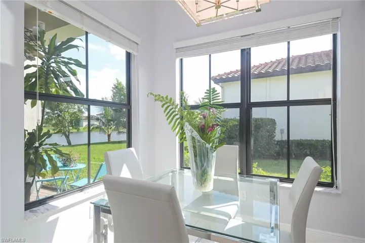 Breakfast nook