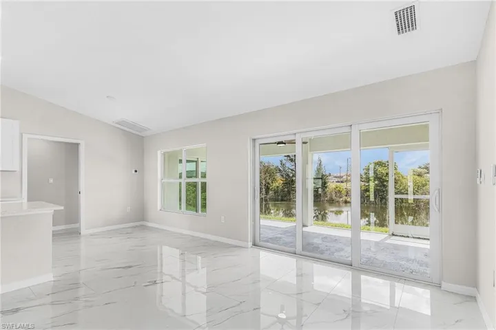 1723 NE 1st  AVE, Cape Coral, FL 33909