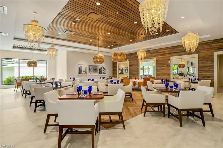 300  Dunes  BLVD, Naples, FL 34110