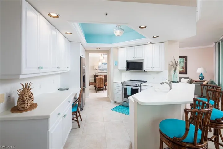 300  Dunes  BLVD, Naples, FL 34110