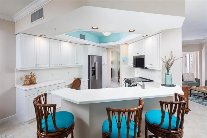 300  Dunes  BLVD, Naples, FL 34110