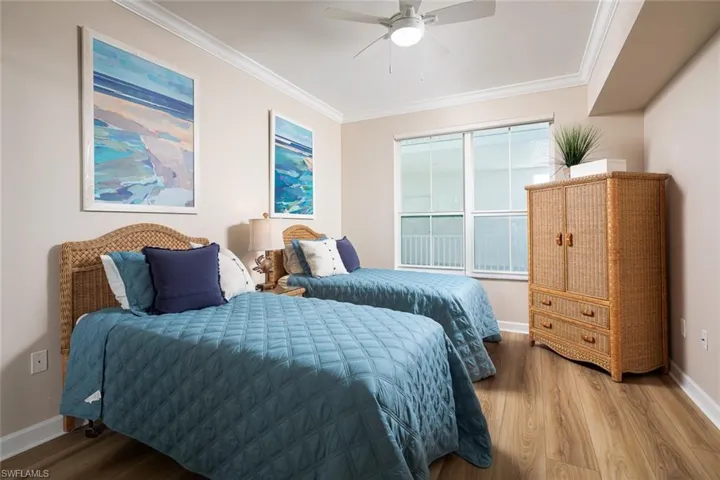 300  Dunes  BLVD, Naples, FL 34110