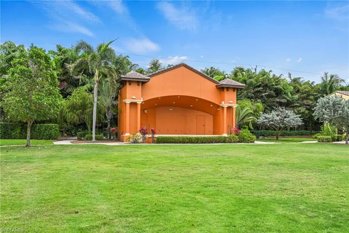 9098  Capistrano S ST, Naples, FL 34113