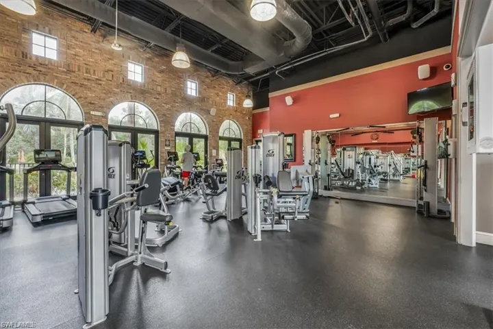 9098  Capistrano S ST, Naples, FL 34113