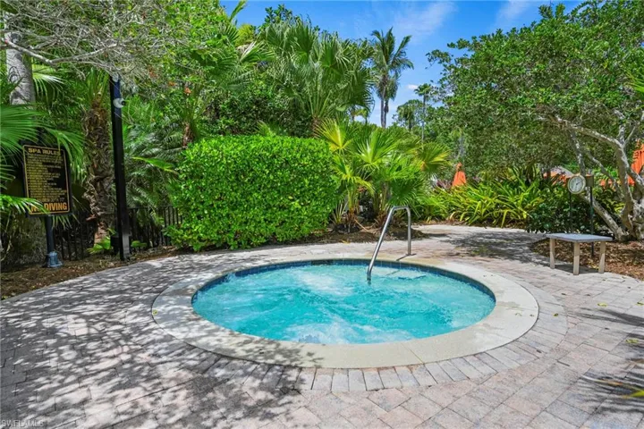 9098  Capistrano S ST, Naples, FL 34113