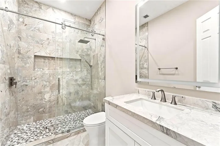 8543 Alessandria Ct, Naples, Florida 34114