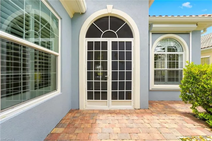 8543 Alessandria Ct, Naples, Florida 34114