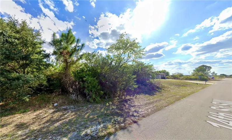 3903 14th St Sw, Lehigh Acres, Florida 33976