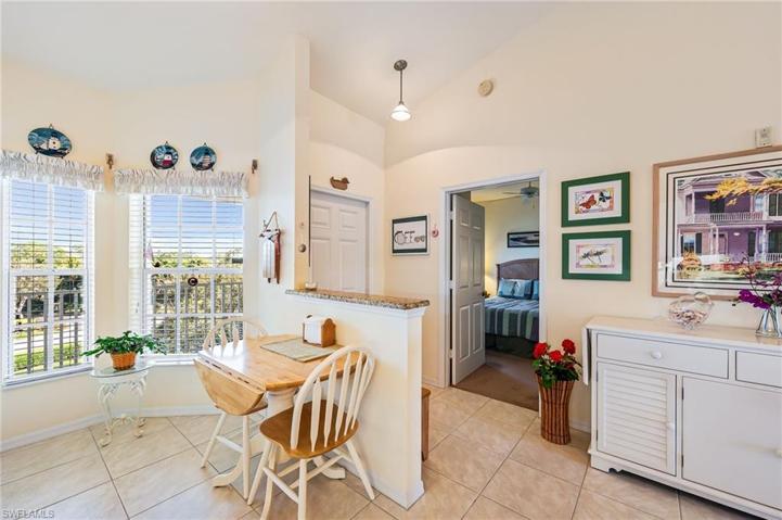 9175  Celeste  DR, Naples, FL 34113