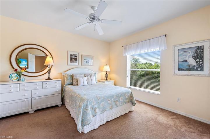 9175  Celeste  DR, Naples, FL 34113