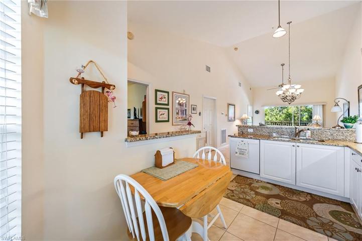 9175  Celeste  DR, Naples, FL 34113