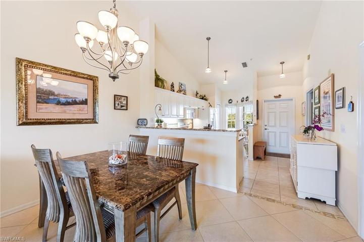 9175  Celeste  DR, Naples, FL 34113
