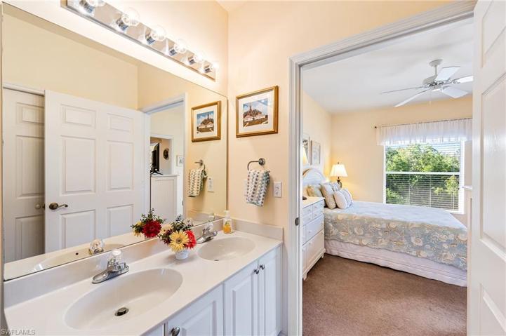 9175  Celeste  DR, Naples, FL 34113