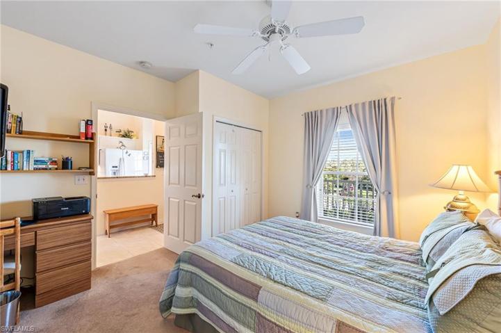 9175  Celeste  DR, Naples, FL 34113