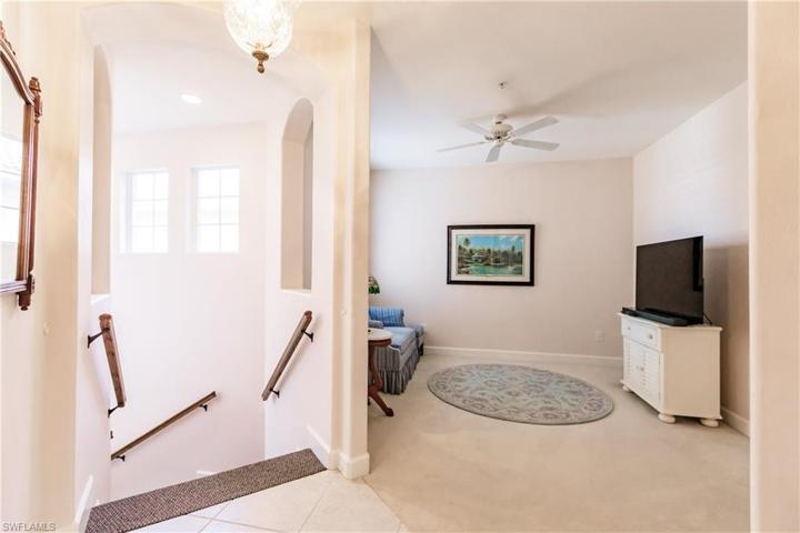 LOFT/BONUS ROOM