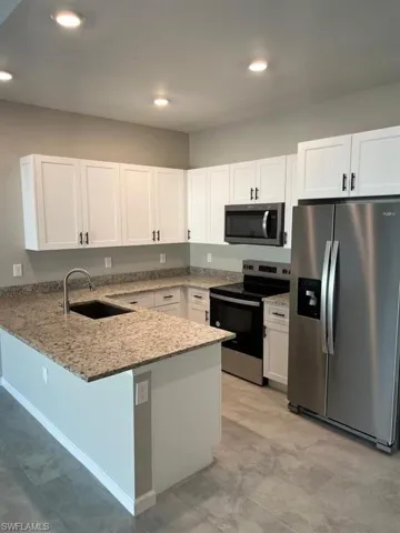 832-834  Holmes  AVE, Lehigh Acres, FL 33974