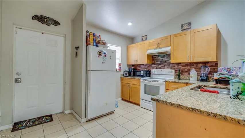 5108/5110 26th St Sw, Lehigh Acres Fl 33973