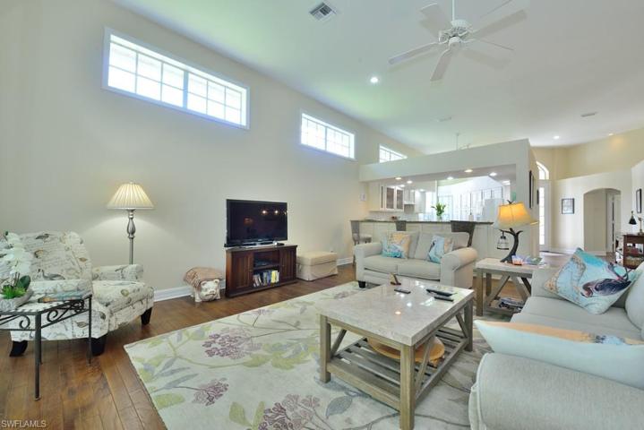 106  Cypress View  DR, Naples, FL 34113