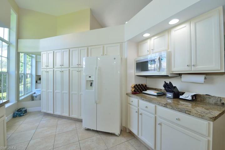 106  Cypress View  DR, Naples, FL 34113