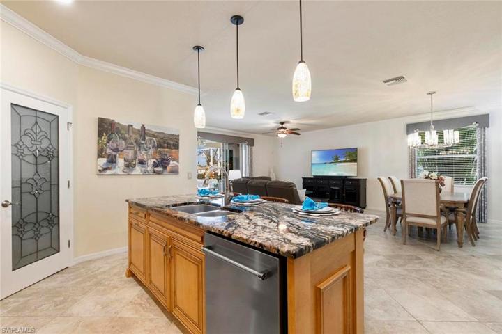 14737  Cranberry  CT, Naples, FL 34114