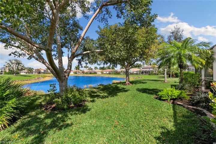 14737  Cranberry  CT, Naples, FL 34114
