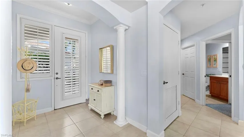 3275  Twilight  LN, Naples, FL 34109