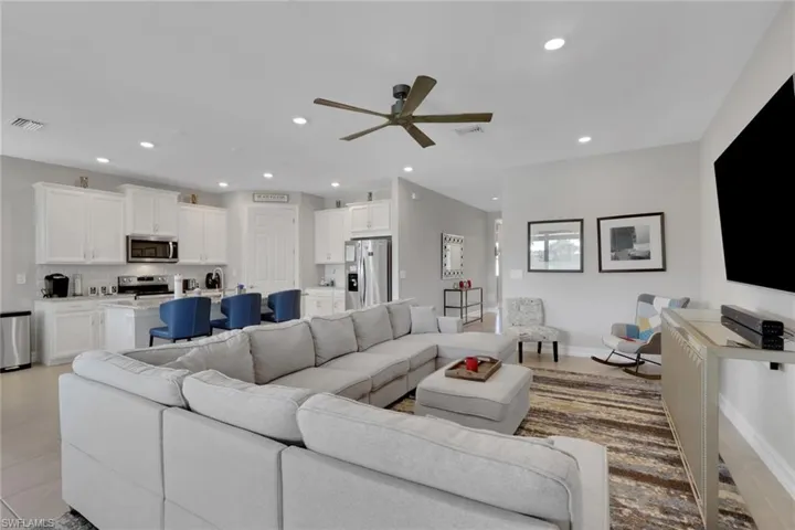14537 Stern Way, Naples, Florida 34114