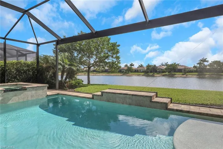 14537 Stern Way, Naples, Florida 34114