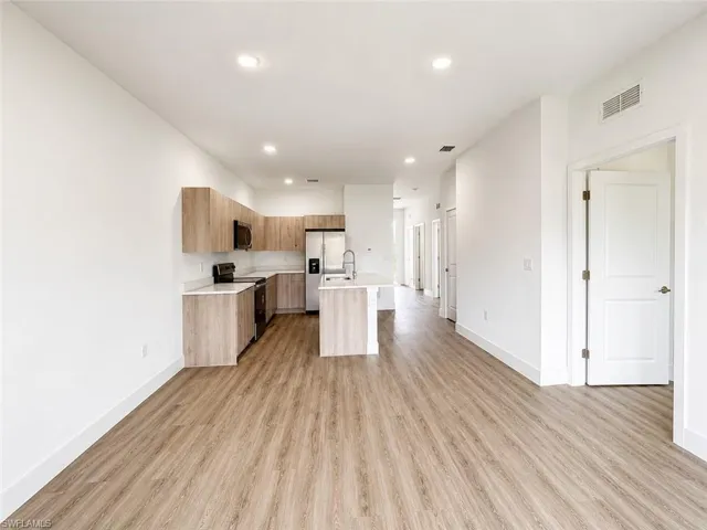 1258 Milwaukee Blvd, Lehigh Acres, Florida 33974
