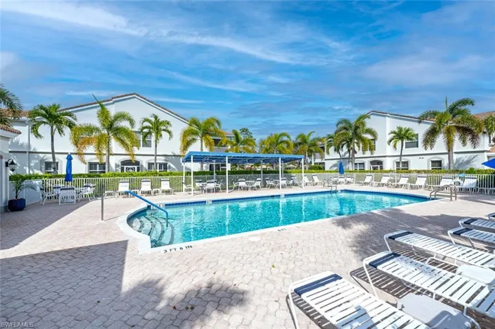 Sterling Lakes II Community Pool
