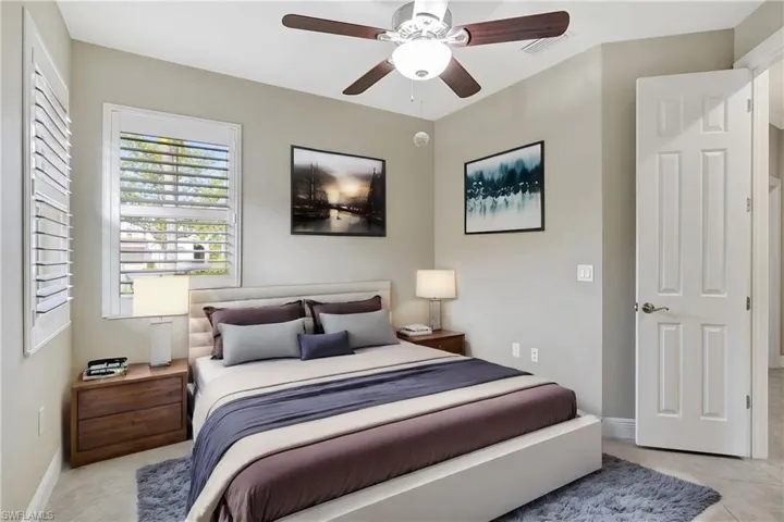 13382  Kent  ST, Naples, FL 34109