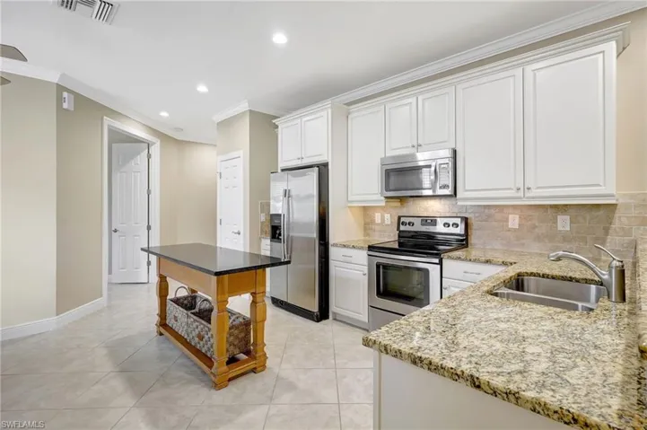 13382  Kent  ST, Naples, FL 34109