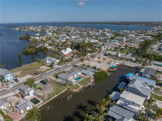 Aerial to north