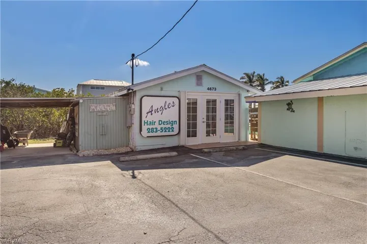 Garage used as hair salon