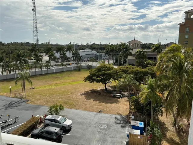 2885 Palm Beach Blvd 408, Fort Myers, Florida 33916