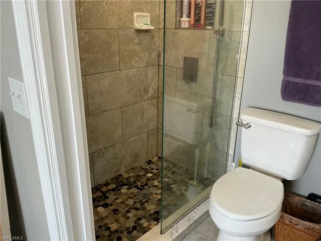 2885 Palm Beach Blvd 408, Fort Myers, Florida 33916
