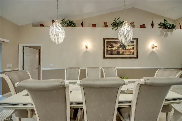 2804 Ne 3rd Ave, Cape Coral, Florida 33909
